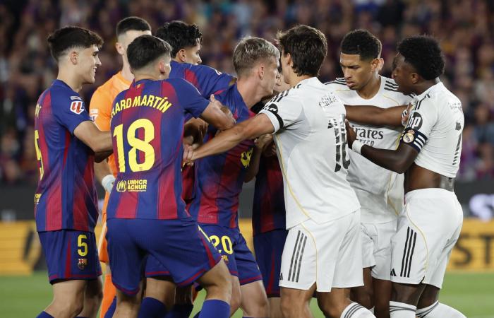 الأوكرانية
      سفيتولينا
      حزينة
      بسبب
      قرار
      الأولمبية
      الدولية
      بشأن
      رياضيي
      بيلاروسيا