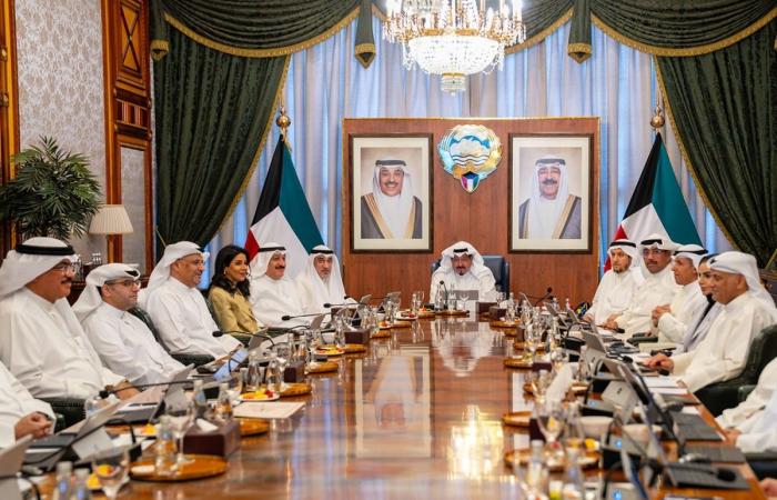  مجلس الوزراء الكويتي يدين تسلل مجموعة مسلحة من عناصر الحرس الثوري الإيراني إلى جزيرة بوبيان
