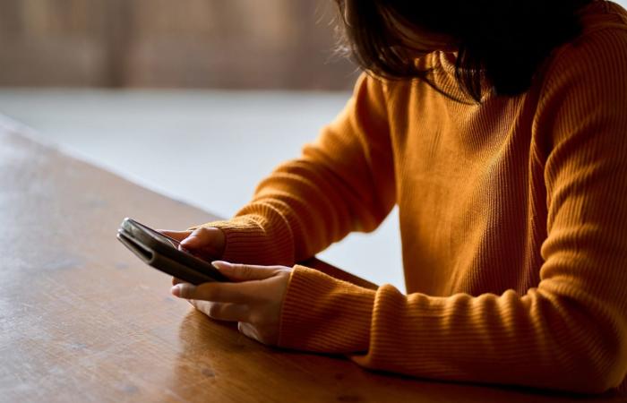 الصداقات الرقمية لا تكفي.. دراسة جديدة تربط وسائل التواصل الاجتماعي بالوحدة
