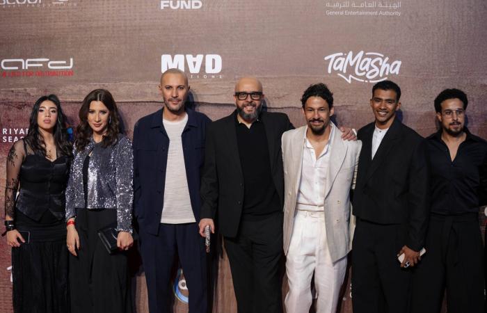 «أسد»
      يفي
      بالوعود
      ويحصد
      إشادات
      مع
      بدء
      عرضه
