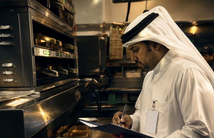 ما الذي يبحث عنه مفتش البلدية داخل المطاعم؟