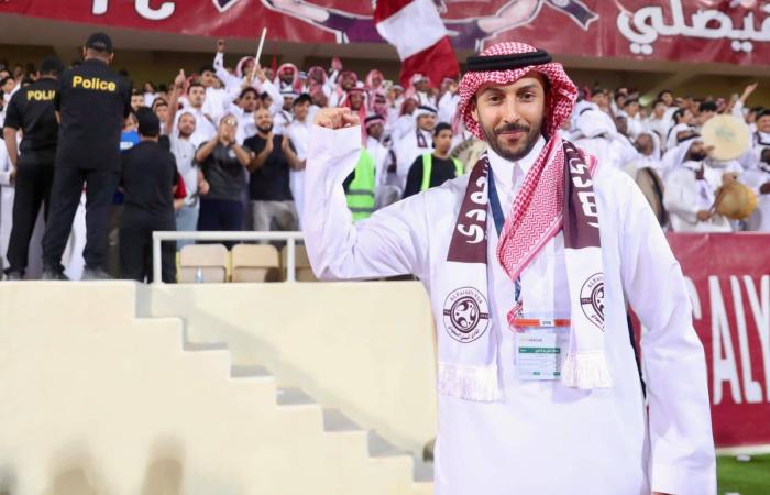 دوري
      يلو:
      ختام
      مثير
      يقود
      «عنابي
      سدير»
      لدوري
      الكبار
       