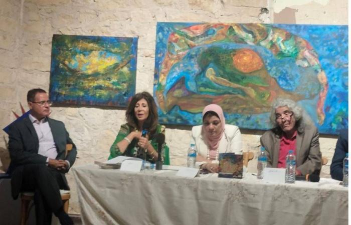 «الأساطير
      المصرية
      وسطح
      الكون»...
      معرض
      فني
      يفجّر
      طاقة
      الألوان