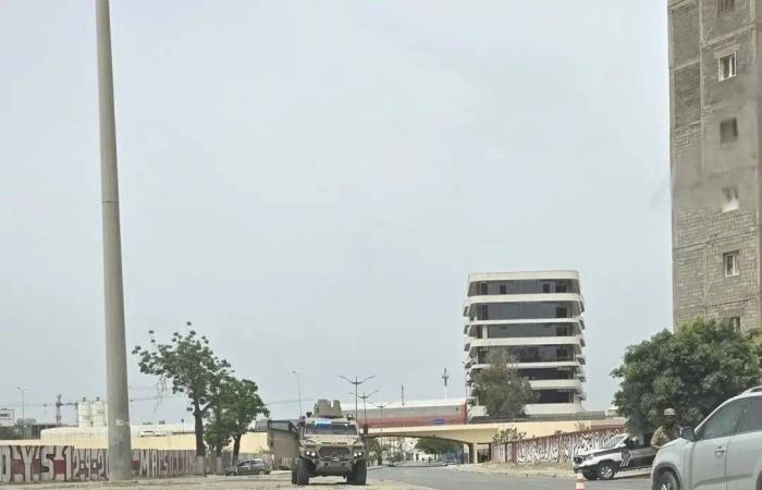 مباراة
      لكرة
      القدم
      تتحول
      إلى
      أزمة
      سياسية
      واشتباكات
      في
      العاصمة
      الليبية