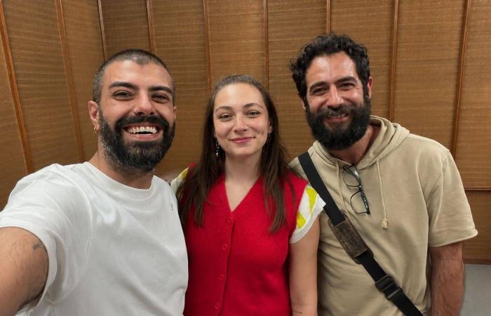 مسرحية
      «ماشي
      أون
      لاين»
      قصة
      اجتماعية
      في
      زمن
      افتراضي