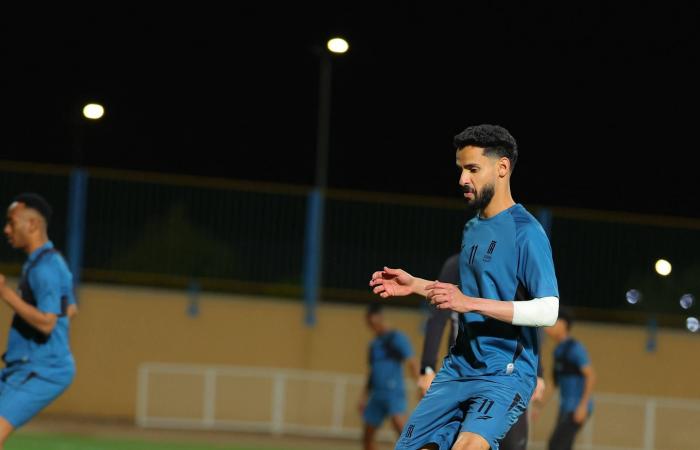 «البلاي
      أوف»
      ينطلق
      الاثنين...
      مَن
      يحسم
      ورقة
      الصعود
      إلى
      الدوري
      السعودي
      للمحترفين؟