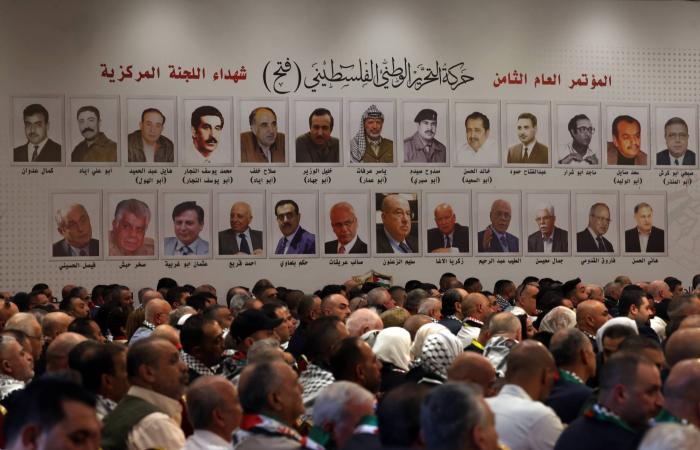 برَّاك
      ناقش
      في
      دمشق
      التحديات
      التي
      تواجه
      «الدمج»
      واستكمال
      الانتخابات