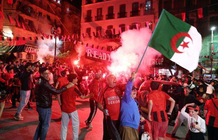 الزمالك
      يراهن
      على
      الدوري
      المصري
      لتعويض
      «الكونفدرالية»