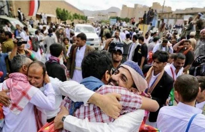 أحكام
      حوثية
      بإعدام
      19
      يمنياً
      بتهمة
      القتال
      مع
      الحكومة
      الشرعية