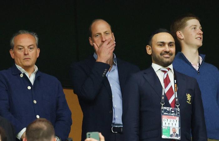 الأمير
      ويليام
      يبكي
      فرحاً...
      وأستون
      فيلا
      ينهي
      انتظاراً
      أوروبياً
      دام
      44
      عاماً