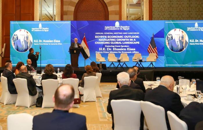 هل
      دخلت
      مصر
      منطقة
      «الخطر»
      في
      ملف
      الديون؟