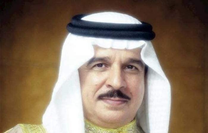 العاهل البحريني يتلقى رسالة خطية من الرئيس الأمريكي