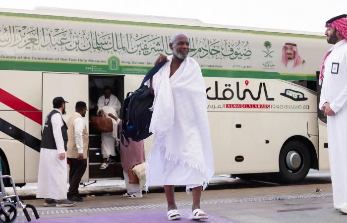 حجاج
      سودانيون:
      مشاعر
      الوصول
      طغت
      على
      مشاق
      الرحلة
      والسفر‏