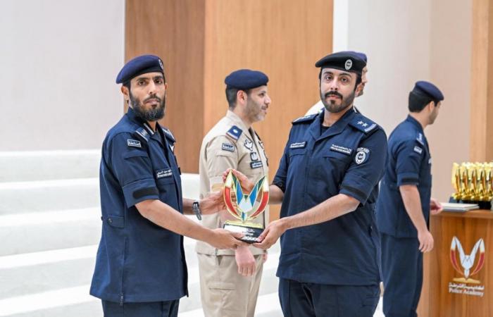 أكاديمية الشرطة تكرم الجهات المشاركة في التمرين الختامي لبرنامج القيادة والأركان الأمنية