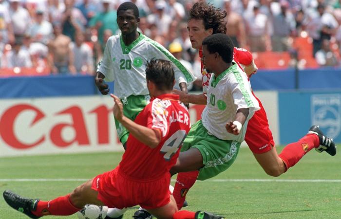 متابعة: بعد قرابة 32 عامًا.. لماذا ما زال هدف سعيد العويران حاضرًا في ذاكرة كأس العالم؟