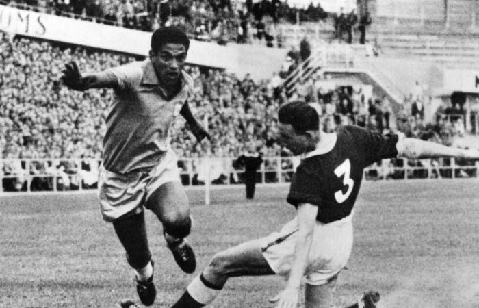 مونديال
      السويد
      1958:
      ولادة
      الملك...
      تشوّه
      خِلقي
      «رائع»
      والسياسة
      تنهي
      أسطورة
      المجر