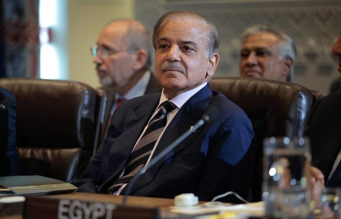 رئيس وزراء باكستان يزور بكين.. والكشف عما ناقشه مع نظيره الصيني
