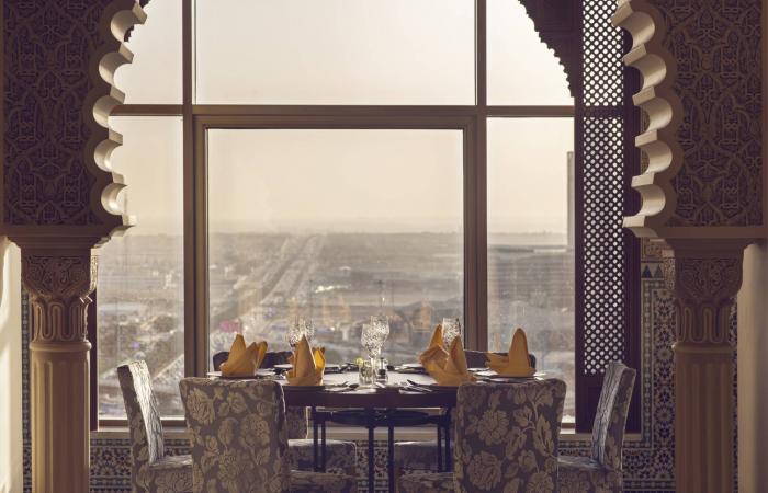 «موفنبيك
      الرياض»
      يحتفي
      بعيد
      الأضحى
      بـ«برانش»
      فاخر
      وتجارب
      عائلية
      استثنائية
      وعروض
      إقامة
      حصرية