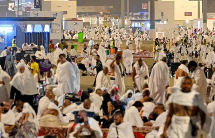 حجاج بيت الله الحرام يستقرون في مشعر مزدلفة