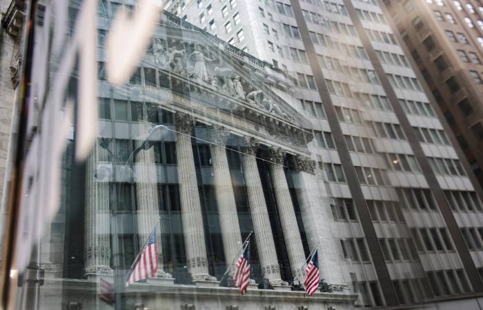 عوائد
      سندات
      اليورو
      ترتفع
      بشكل
      طفيف
      مع
      تراجع
      آمال
      التهدئة