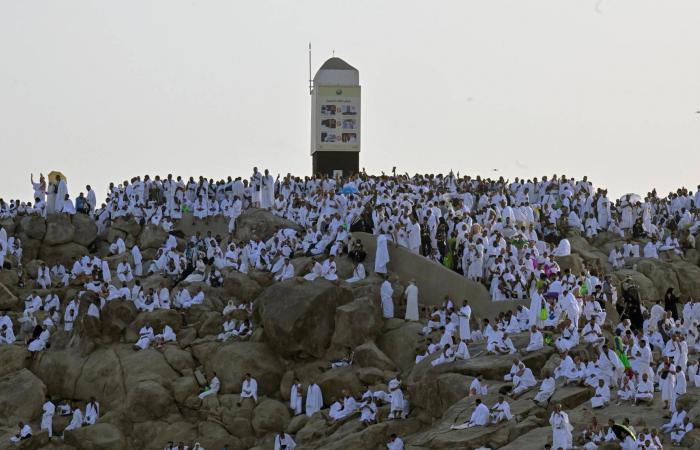 الحجاج
      ينفرون
      إلى
      مزدلفة
      بعد
      وقفة
      عرفة...
      ومنى
      تتأهب
      لعودتهم