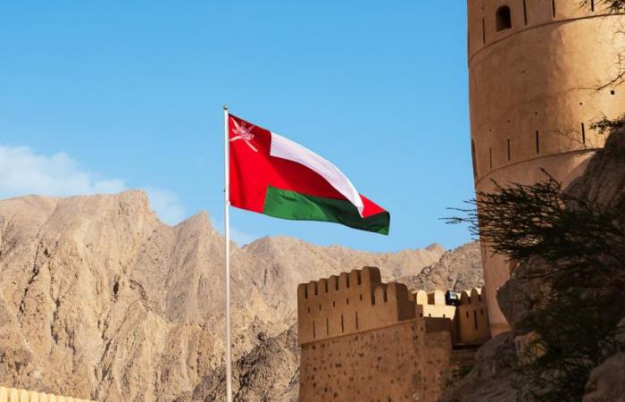 سعر نفط عمان ينخفض بأكثر من 3 دولارات للبرميل