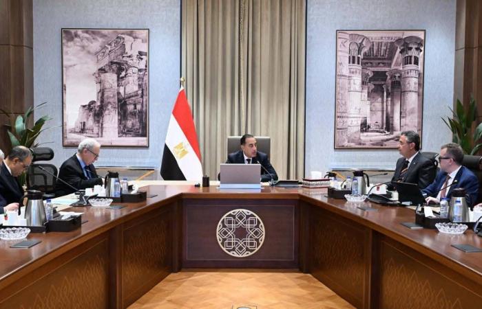 19
      ميناء
      و70
      صومعة
      مطوَّرة...
      مصر
      تسعى
      للتحول
      «مركزاً
      دولياً
      للحبوب»