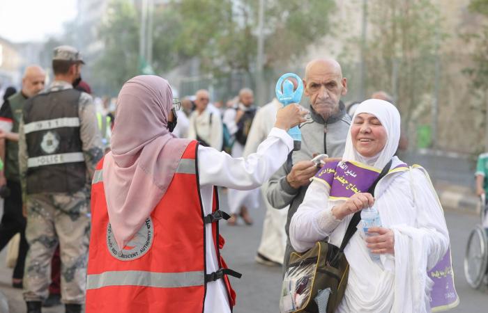 الملك
      سلمان
      يتكفل
      بنفقات
      الهدي
      لـ«ضيوف
      برنامج
      خادم
      الحرمين
      للحج»