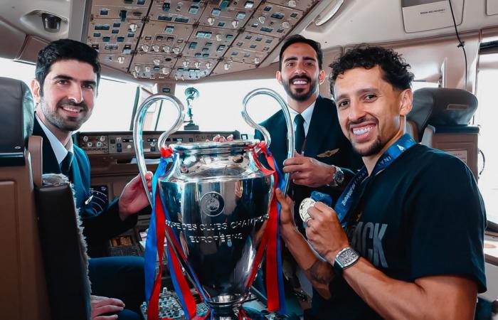 بالصور.. بطل أوروبا يحتفل على متن "الخطوط القطرية" بطريقته الخاصة