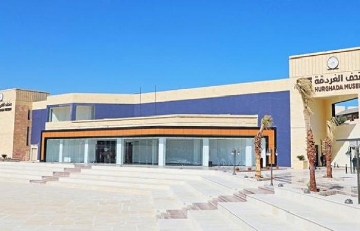لماذا
      تتصدر
      الغردقة
      المصرية
      قوائم
      «الأفضل»
      في
      السياحة
      عالمياً؟
