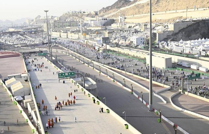 السعودية:
      ترقية
      327
      عضواً
      من
      النيابة
      العامة
      بمختلف
      المراتب
      القضائية