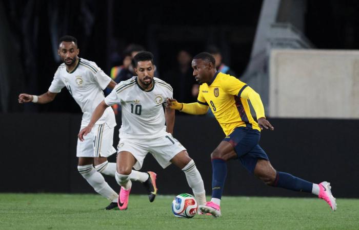 الفتح
      والفيحاء
      مهتمان
      بالمدرب
      سعد
      الشهري