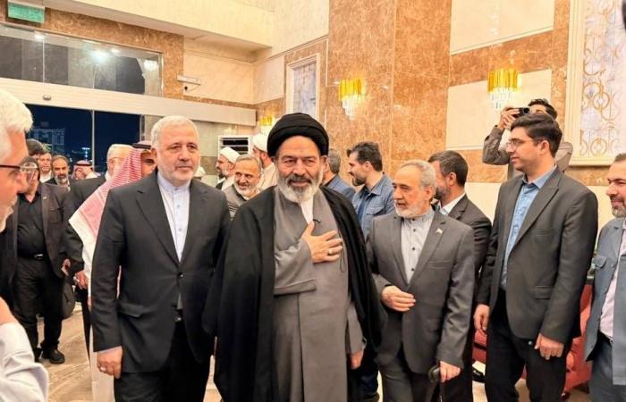 عنايتي
      لـ«الشرق
      الأوسط»:
      بدء
      عودة
      30
      ألف
      حاج
      إيراني
      من
      السعودية
      جواً