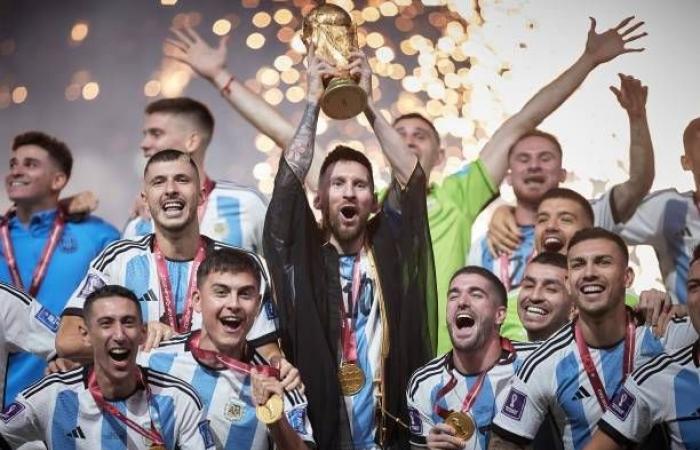 بعد
      100
      عام
      من
      بدء
      المونديال...
      التاريخ
      حدد
      5
      منتخبات
      سيفوز
      أحدها
      بكأس
      العالم