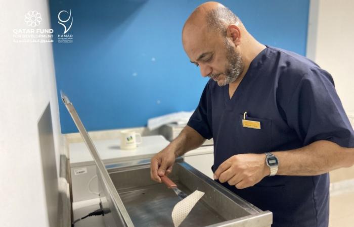 بالصور | حل مبتكر وعلمي.. مستشفى حمد في غزة تخفف معاناة مصابي الحرب