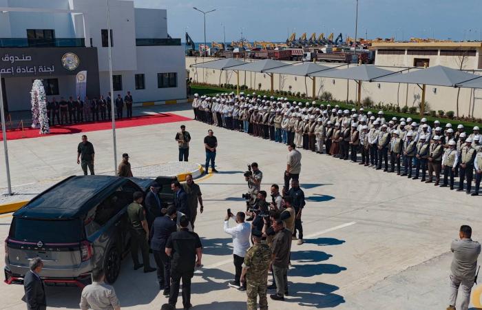 حفتر
      يربط
      تحقيق
      «المعيشة
      الراقية»
      لليبيين
      بفرض
      الأمن