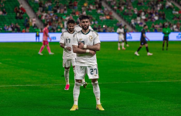 مصادر
      لـ«الشرق
      الأوسط»:
      الفيحاء
      يتفق
      مع
      المدرب
      البرازيلي
      كاريلي
      لموسم
      واحد