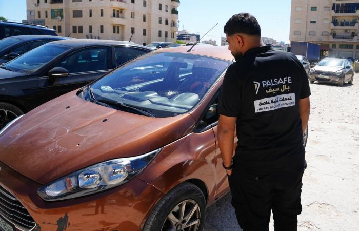 7
      قتلى
      في
      ضربات
      إسرائيلية
      على
      قطاع
      غزة