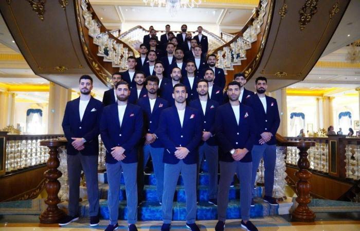 مونديال
      2026:
      منتخب
      إيران
      يغادر
      إلى
      المكسيك
      مع
      اندلاع
      أزمة
      حول
      التأشيرات
      الأميركية
