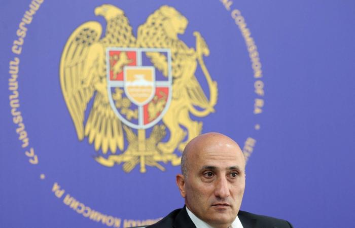 بريطانيا
      تمهل
      عمالقة
      التكنولوجيا
      3
      أشهر
      لمنع
      تبادل
      محتوى
      جنسي
      بين
      القصّر