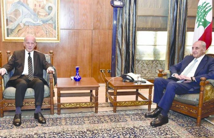 السفير
      الأميركي
      يثني
      على
      تمسّك
      لبنان
      بخيار
      التفاوض