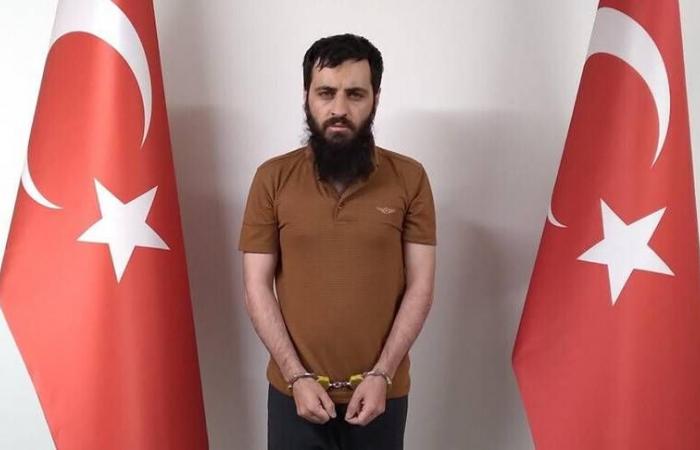 تحول
      في
      عمل
      الأجهزة
      الأمنية
      السورية
      الخاص
      بمكافحة
      الإرهاب