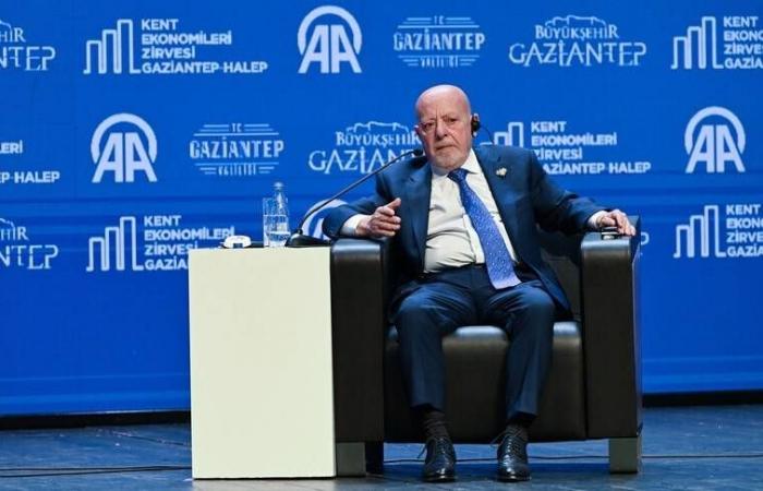 شريان
      لوجستي
      بين
      السعودية
      وتركيا
      يربط
      الخليج
      بأوروبا
