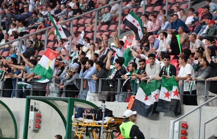 من
      الأموال
      المجمدة
      إلى
      فوضى
      الإدارة...
      ما
      الذي
      يحدث
      في
      الاتحاد
      السوري
      لكرة
      القدم؟
