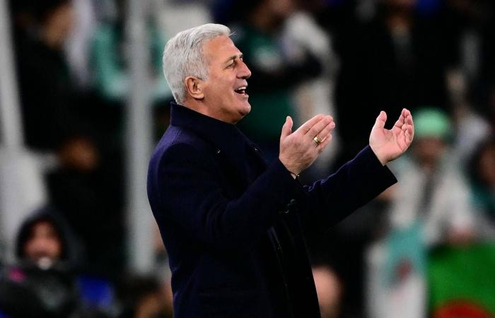 رباعي
      شمال
      أفريقيا
      أمام
      معركة
      إثبات
      ذات
      حقيقية
      في
      كأس
      العالم