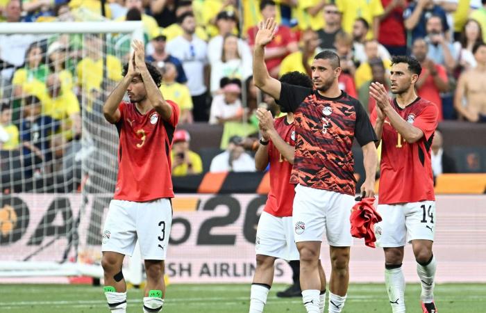 رباعي
      شمال
      أفريقيا
      أمام
      معركة
      إثبات
      ذات
      حقيقية
      في
      كأس
      العالم