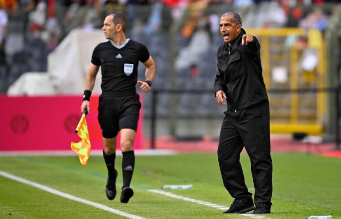 رباعي
      شمال
      أفريقيا
      أمام
      معركة
      إثبات
      ذات
      حقيقية
      في
      كأس
      العالم