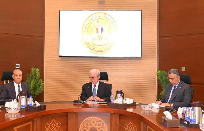 المعارضة
      الموريتانية
      تجدد
      رفضها
      أي
      نقاش
      حول
      مأمورية
      ثالثة
      للرئيس