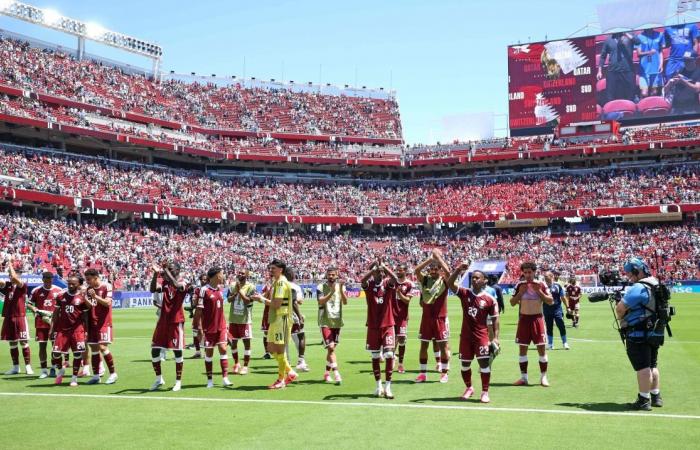 وسائل إعلام عالمية تشيد بأداء منتخب قطر في مستهل مشواره بالمونديال
