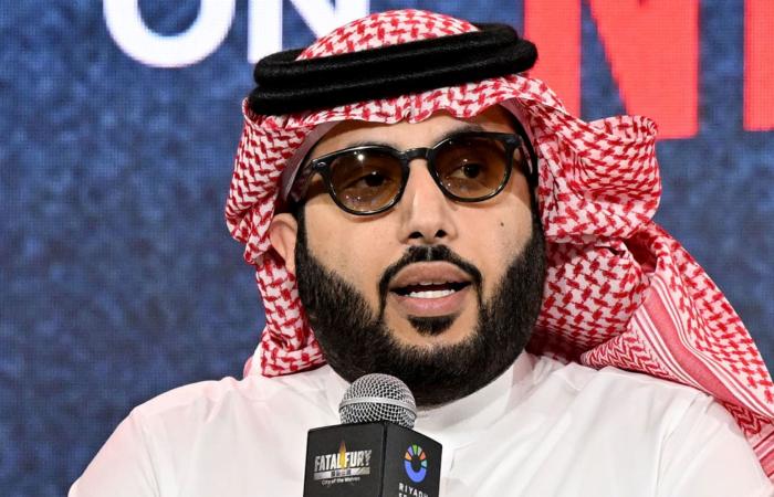 أمير سعودي يرد على فيديو يتهمه بـ"التملق" لتركي آل الشيخ والأخير يعلق